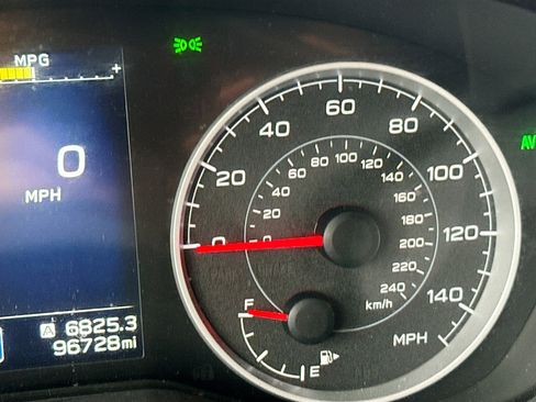 Used 2020 Subaru Ascent Premium w/ Convenience Package image 40