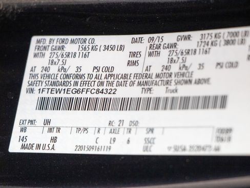 Used 2015 Ford F150 Lariat image 33