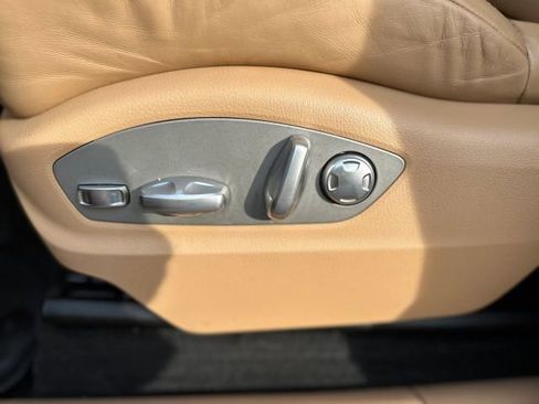 Used 2018 Porsche Macan Sport Edition image 41