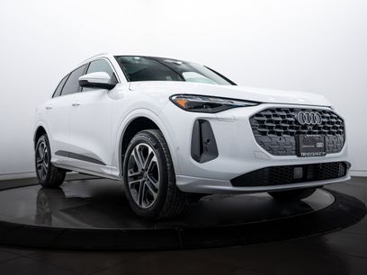 Certified 2025 Audi Q5 Premium w/ Convenience Package