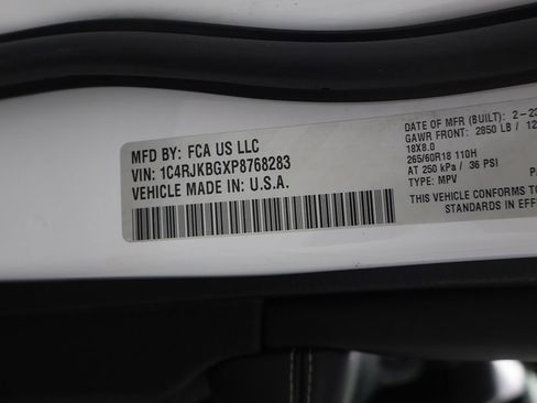 Used 2023 Jeep Grand Cherokee L Limited AWD/4WD image 56