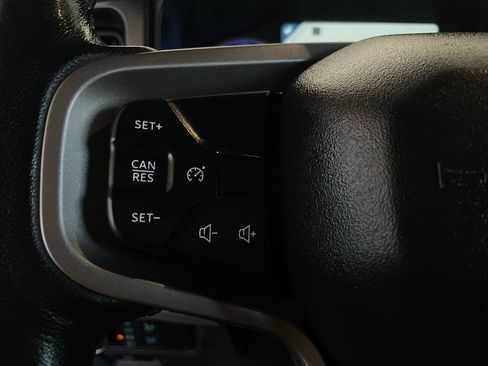 Used 2022 Ford Bronco Black Diamond image 31