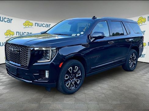 Used 2023 GMC Yukon Denali Ultimate AWD/4WD image 3