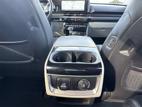 Certified 2022 Kia Carnival SX image 21
