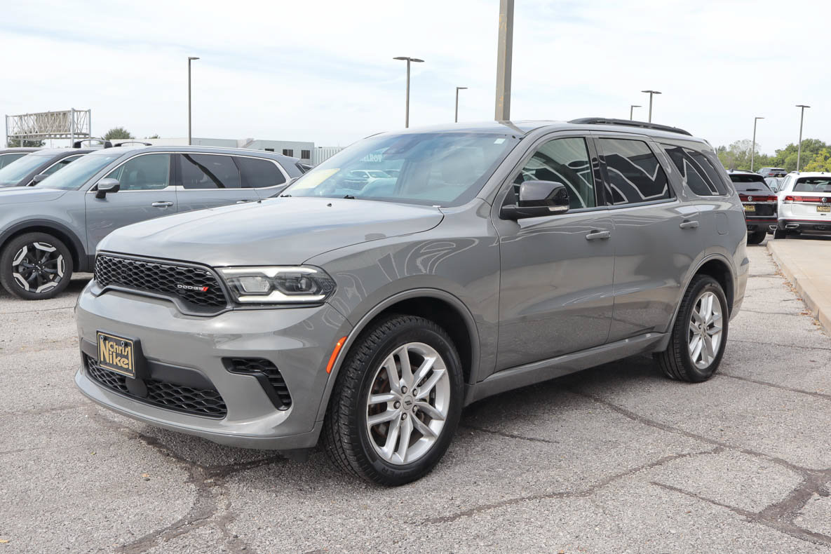 Used 2024 Dodge Durango GT AWD/4WD image 3