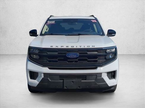 Certified 2025 Ford Expedition Max Active image 2