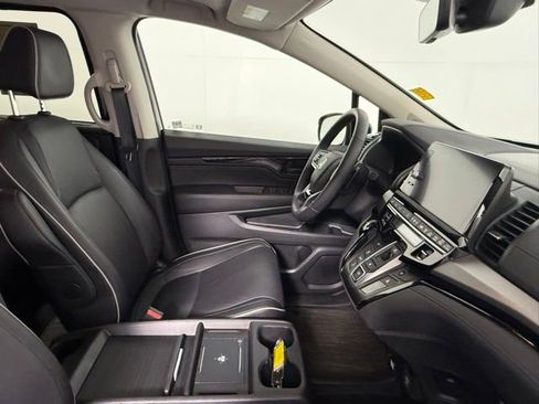 Used 2025 Honda Odyssey Touring image 49