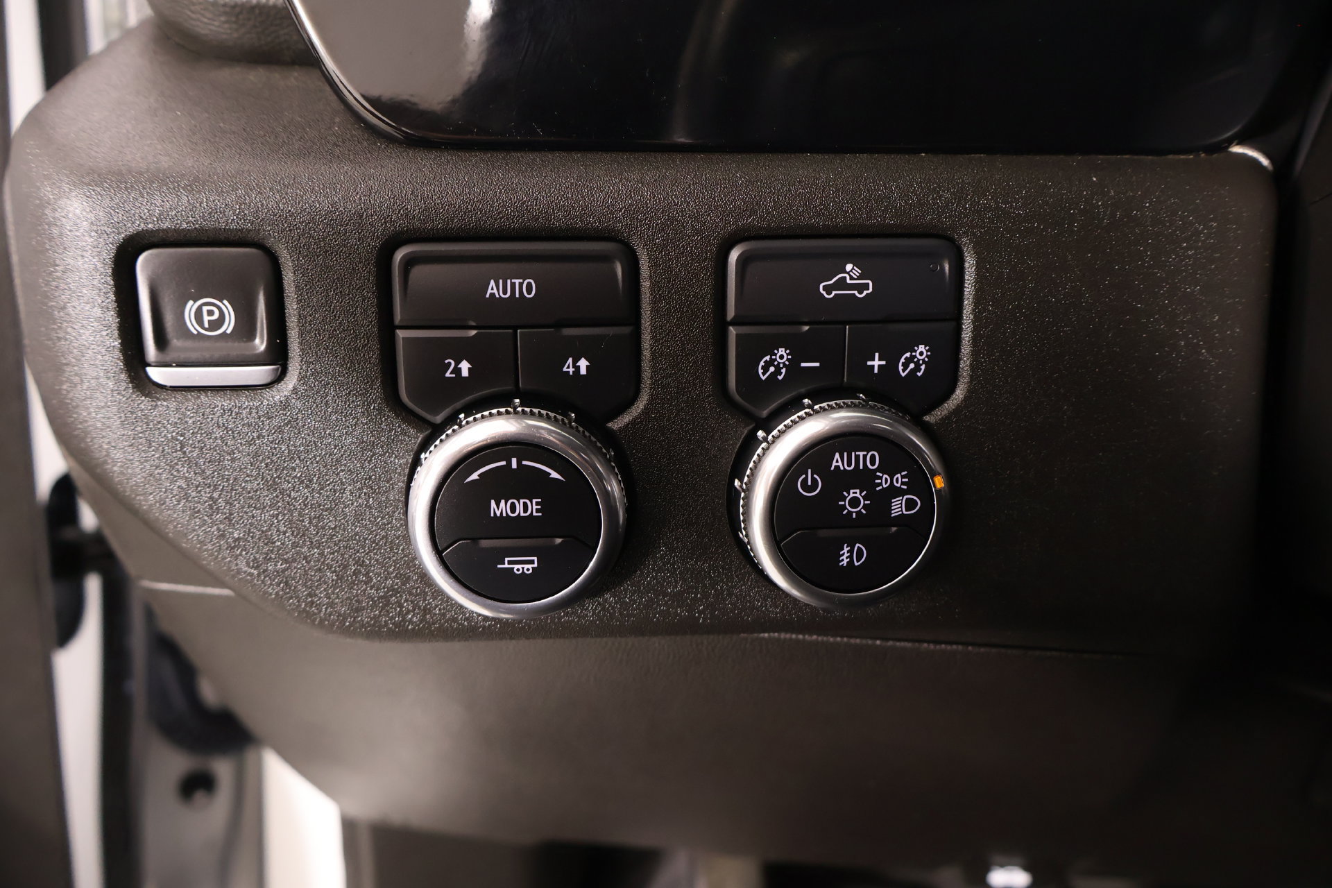 Used 2025 GMC Sierra 1500 Elevation AWD/4WD image 8