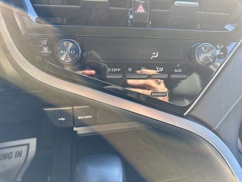 Used 2023 Toyota Camry SE image 23