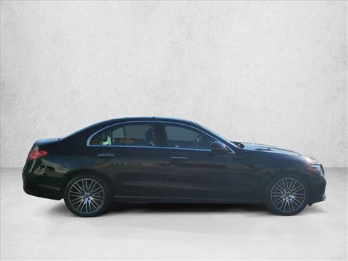 Used 2025 Mercedes-Benz C 300 Sedan image 4
