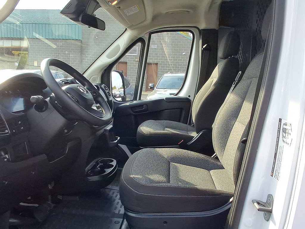 Used 2025 RAM ProMaster 2500 w/ U-Haul Equipment Group FWD image 17