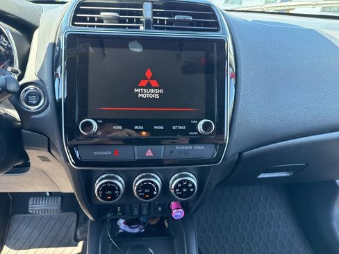 Used 2021 Mitsubishi Outlander Sport ES AWD/4WD image 9