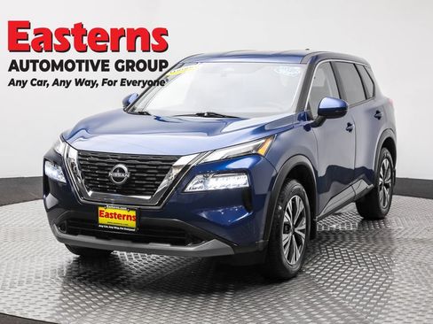 Used 2022 Nissan Rogue SV AWD/4WD image 1