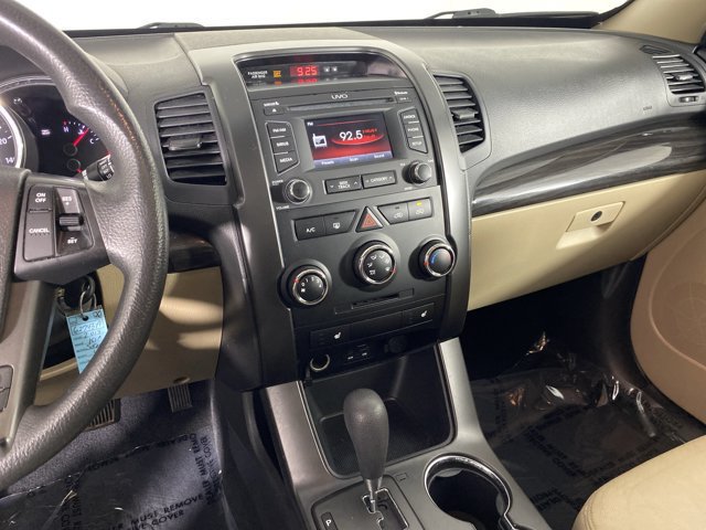 Used 2013 Kia Sorento LX w/ Convenience Pkg FWD image 26