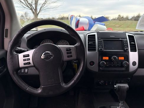 Used 2018 Nissan Frontier PRO-4X image 19