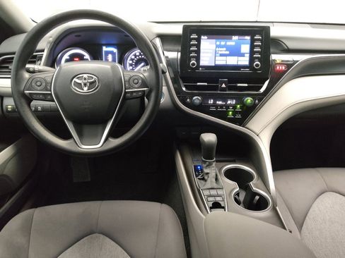 Used 2022 Toyota Camry LE image 22