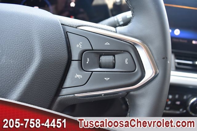 Used 2025 Chevrolet Trax LT w/ Driver Confidence Package FWD image 28