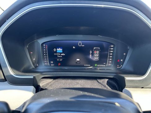 Used 2023 Honda Pilot Elite image 11