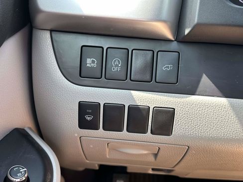 Used 2018 Toyota Highlander XLE FWD image 23