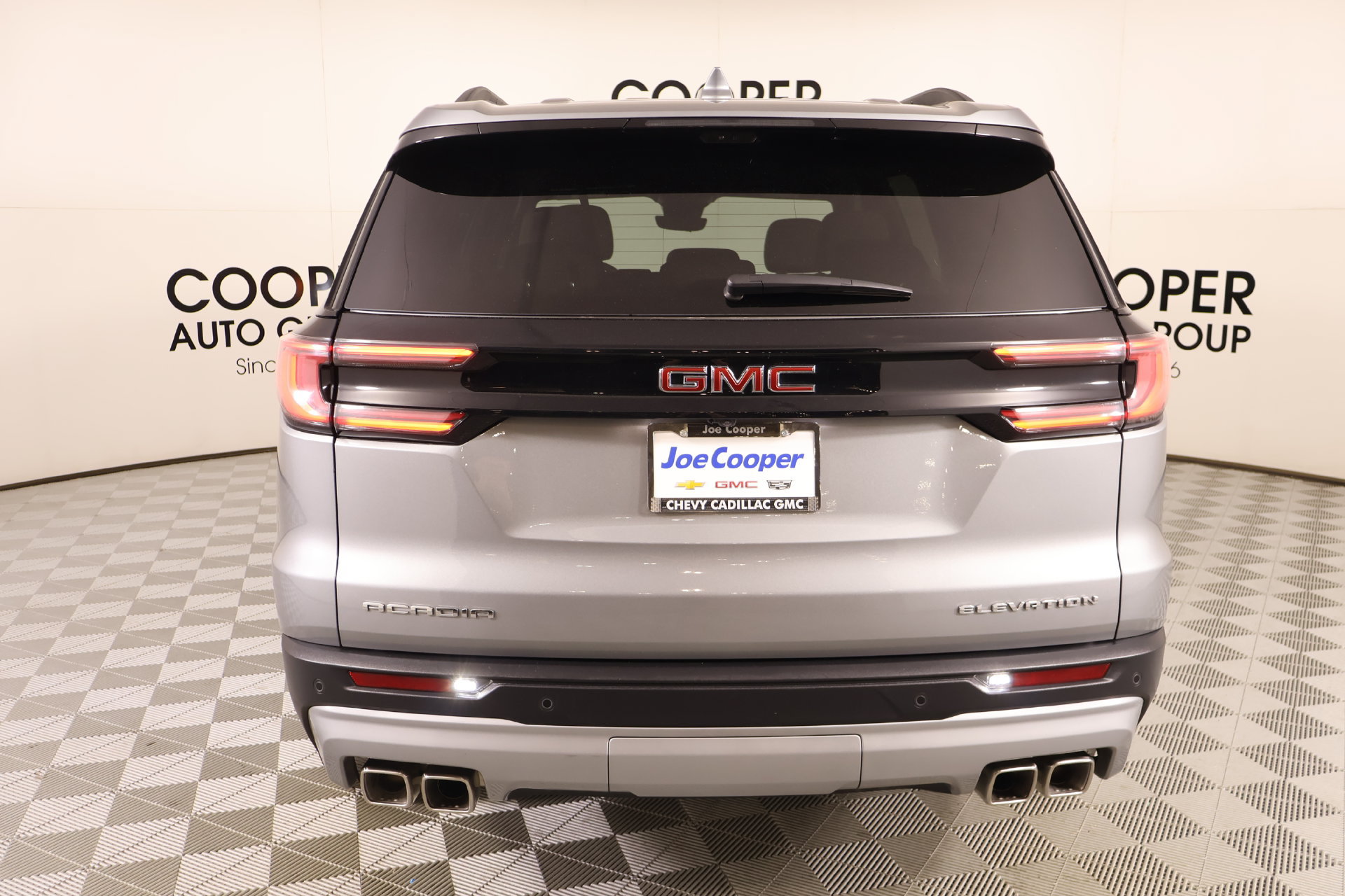 Used 2026 GMC Acadia Elevation FWD image 21