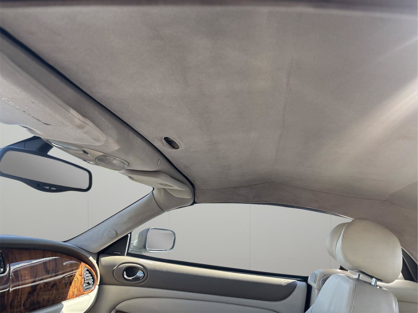Used 2005 Jaguar XK8 Convertible RWD image 23
