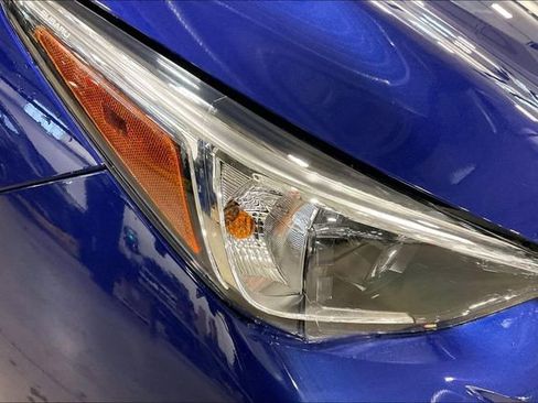 Used 2024 Subaru Crosstrek 2.0i AWD/4WD image 28