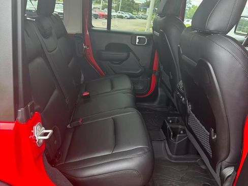 Used 2026 Jeep Wrangler Unlimited Rubicon w/ Safety Group AWD/4WD image 5
