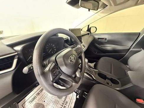 Used 2024 Toyota Corolla LE FWD image 17