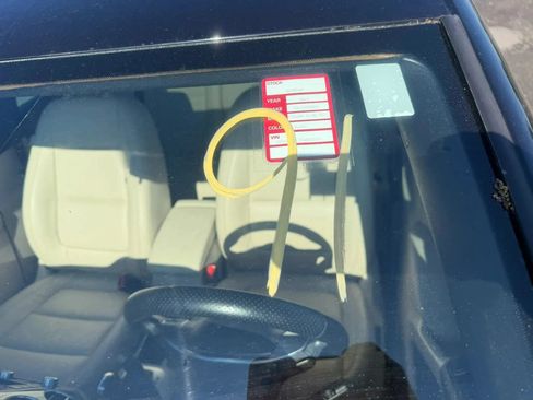 Used 2014 Volkswagen Tiguan R-Line FWD image 32