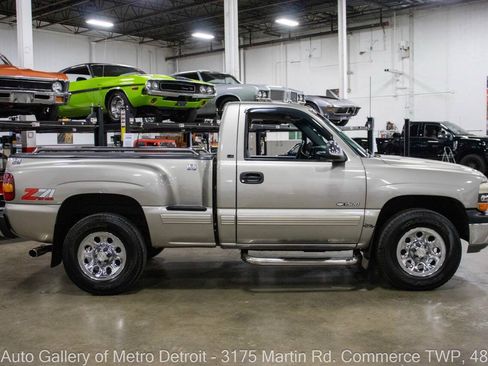 Used 2000 Chevrolet Silverado 1500 LS w/ Off-Road Chassis Pkg AWD/4WD image 8