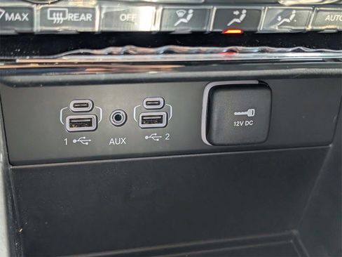 New 2025 Jeep Grand Cherokee Laredo image 37