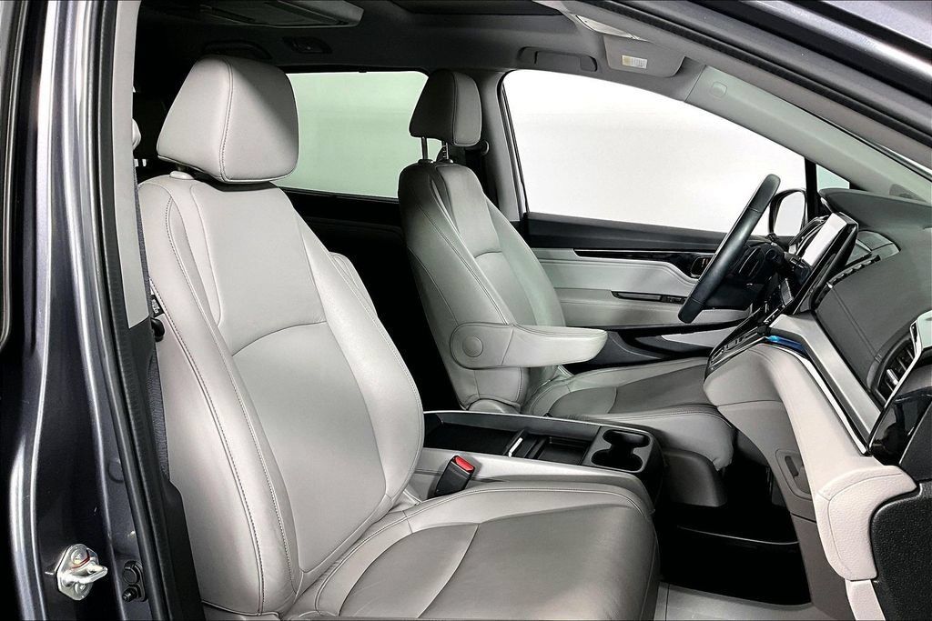 Used 2024 Honda Odyssey Touring image 7