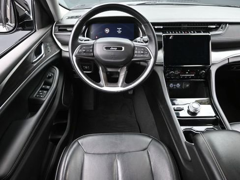 Used 2021 Jeep Grand Cherokee L Limited AWD/4WD image 16
