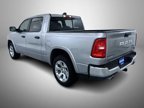 Used 2025 RAM 1500 Big Horn AWD/4WD image 7