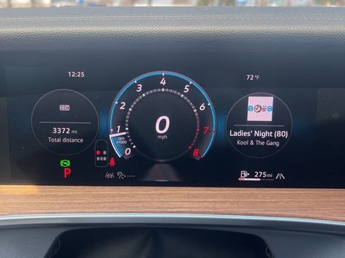 Used 2026 Volkswagen Tiguan SEL R-Line image 26