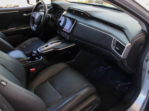Used 2018 Honda Clarity Touring image 20