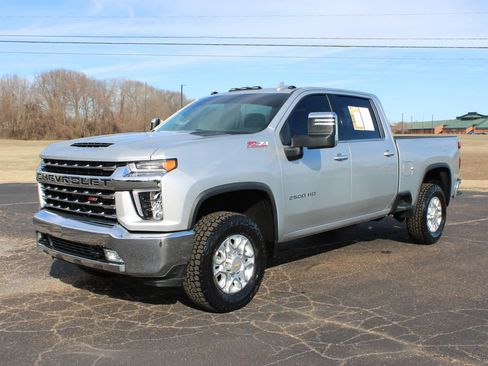 Used 2022 Chevrolet Silverado 2500 LTZ w/ Z71 Off-Road Package image 4
