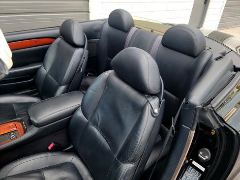 Used 2004 Lexus SC 430 Convertible image 40