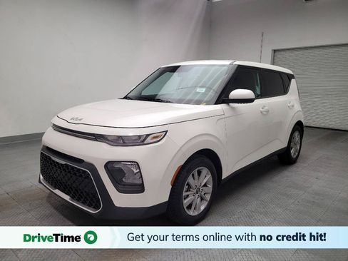 Used 2022 Kia Soul LX FWD image 1