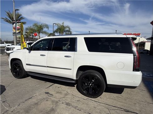 Used 2018 Cadillac Escalade ESV Luxury RWD image 65
