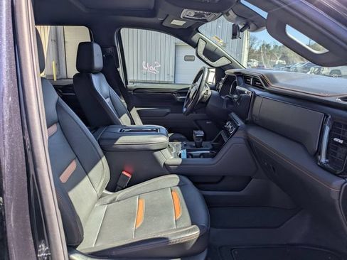Certified 2022 GMC Sierra 1500 AT4 w/ AT4 Premium Package AWD/4WD image 36