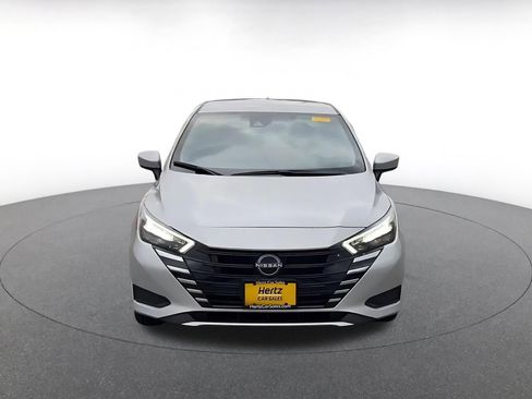 Used 2025 Nissan Versa SV FWD image 4