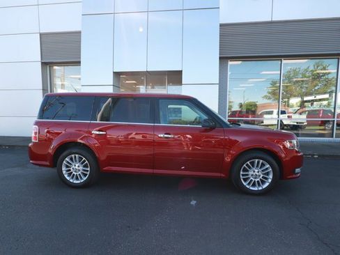 Certified 2019 Ford Flex SEL w/ Equipment Group 202A AWD/4WD image 2
