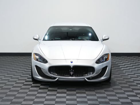 Used 2015 Maserati GranTurismo Sport image 4