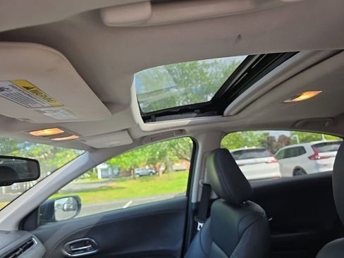 Used 2017 Honda HR-V EX-L image 22