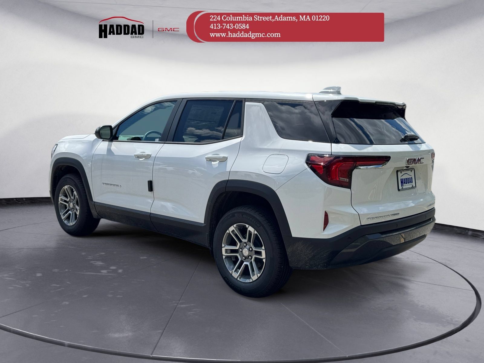 New 2027 GMC Terrain Elevation w/ LPO, Floor Liner Package AWD/4WD image 4