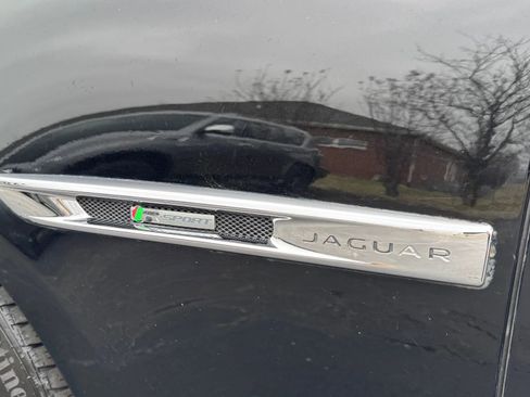 Used 2016 Jaguar XJ R-Sport image 6