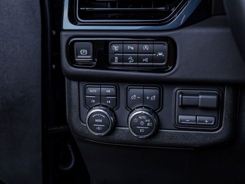 Used 2026 GMC Yukon AT4 Ultimate AWD/4WD image 22