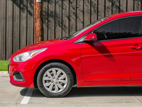 Used 2020 Hyundai Accent SE image 16