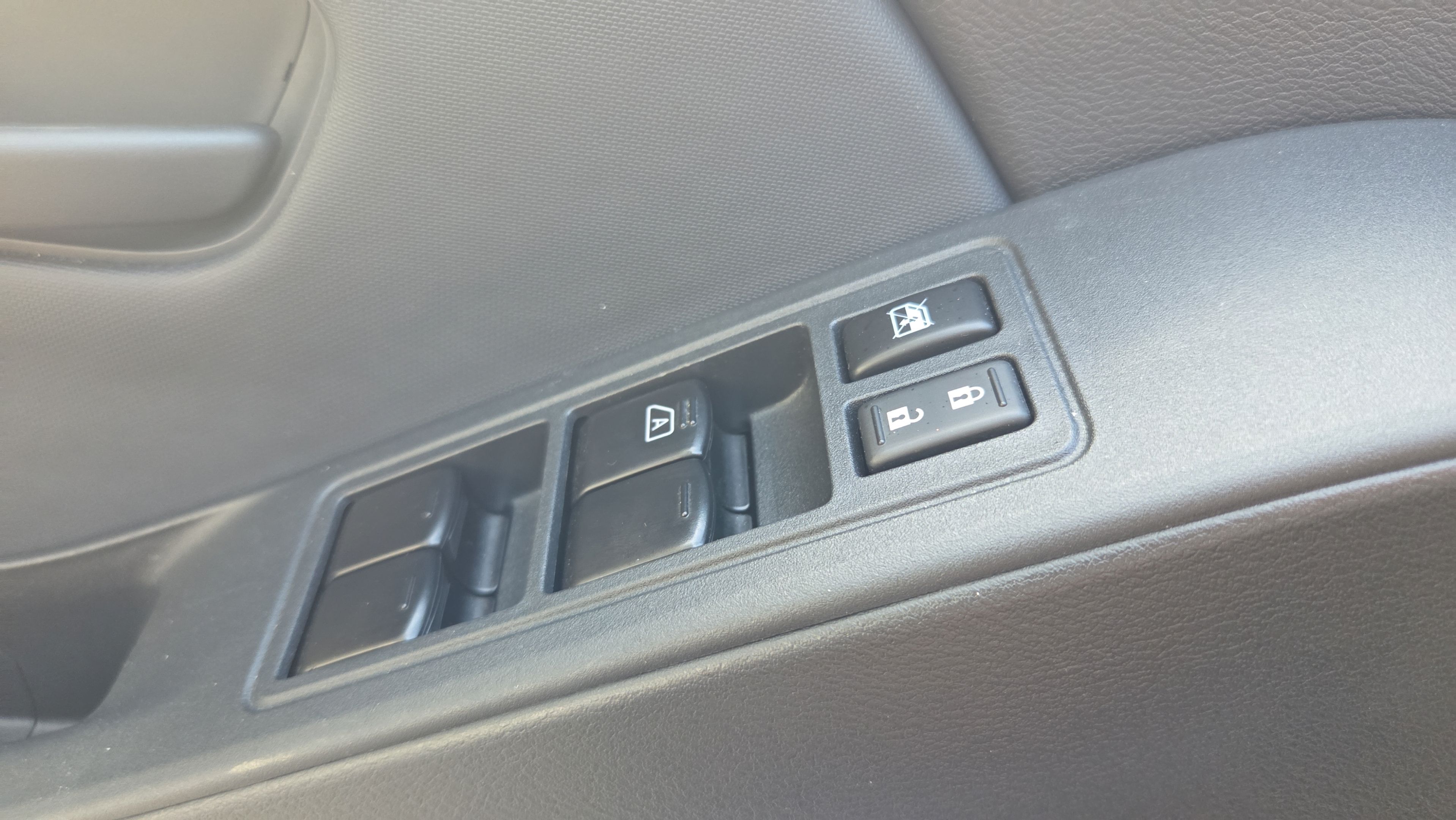 Used 2022 Nissan Frontier S w/ Technology Package AWD/4WD image 33